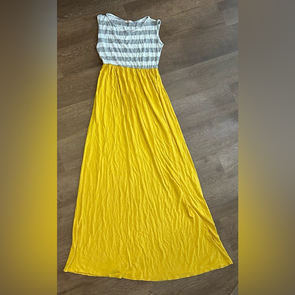 WOMAN'S 12PM BY MON AMI STRIPED YELLW MAXI DRESS